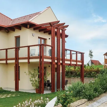 Beautiful In W/ Wifi, 2 Bedrooms And Sauna Balatonakali